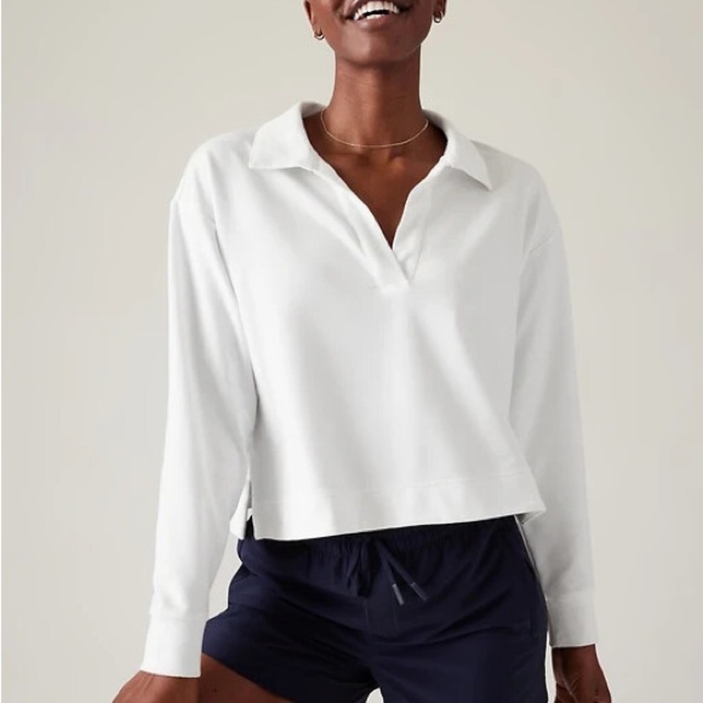 Athleta XS Boxy Relaxed Fit White Polo Sweatshirt Athleisure Fall Preppy Sporty